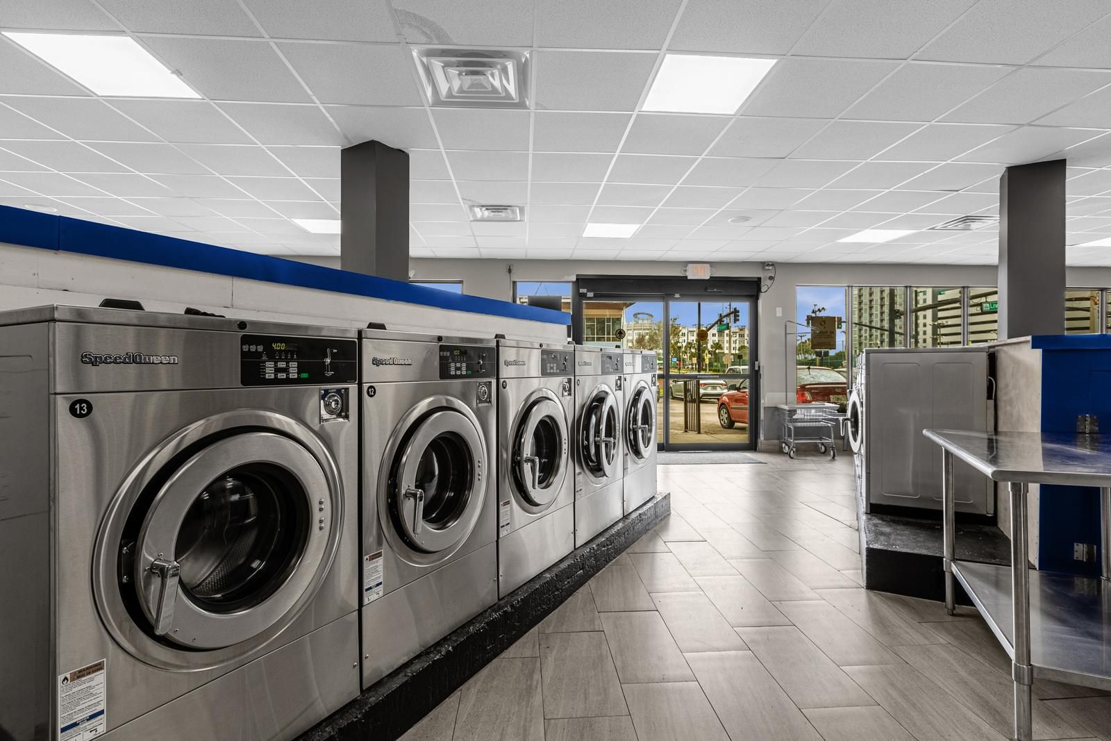 10-700 W Livingston St (10).jpg